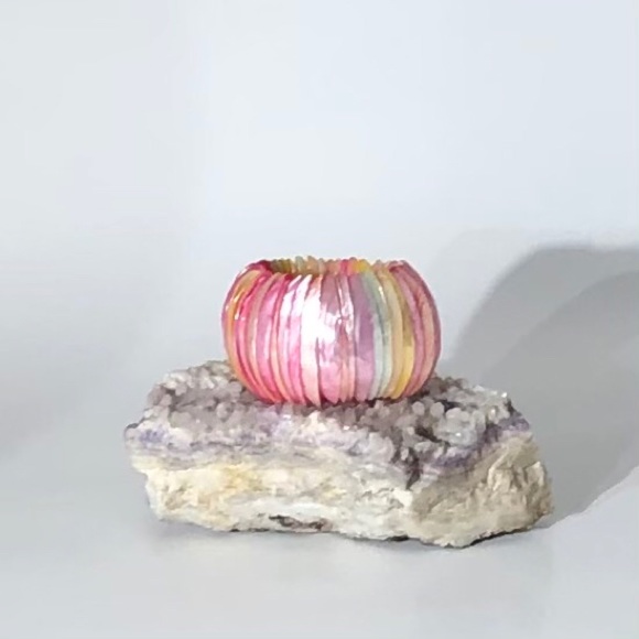 Sea Shell Stretch Pink, Yellow & Ivory Bracelet - Picture 2 of 6